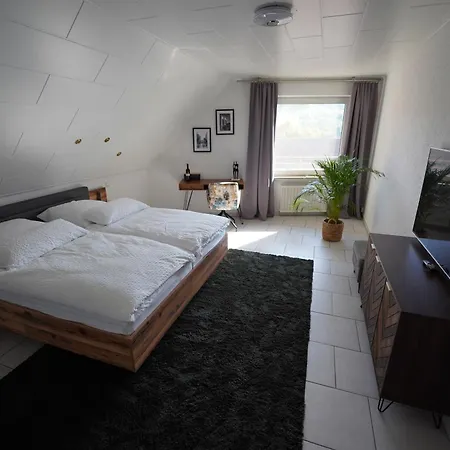 Apartment Sano - - Balkon Mit Blick - Tiefgarage - Zentrale Lage - Moderne Einrichtung Mit Stilvollen Möbel *